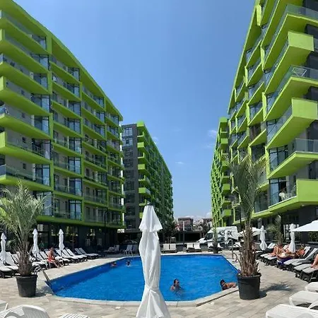 Appartamento Apartament Andra Alezzi *
