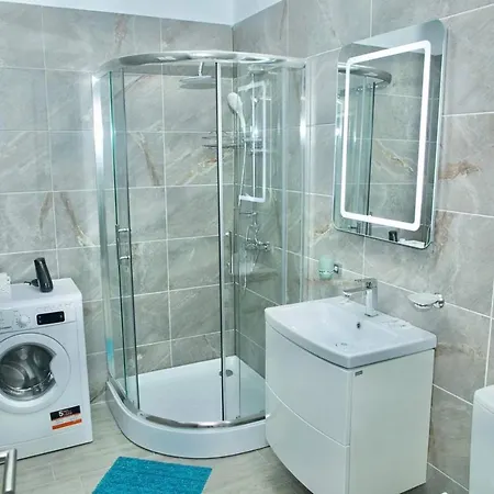 Appartamento Apartament Andra Alezzi *