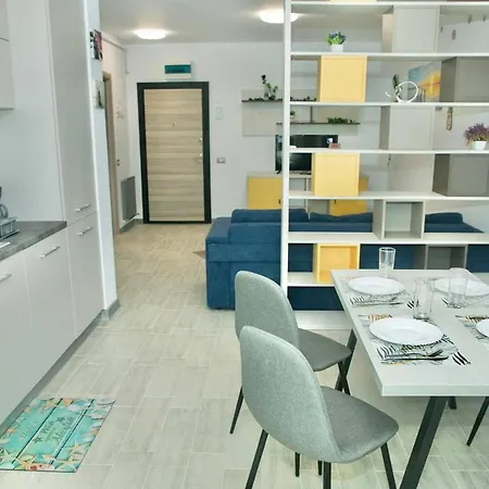 Appartamento Apartament Andra Alezzi